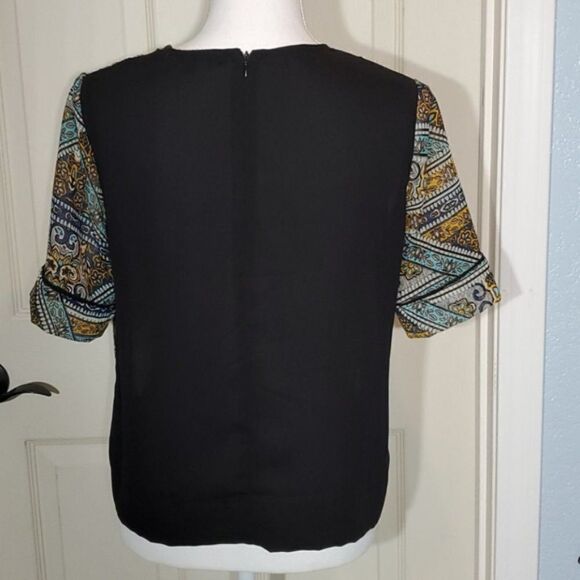 Harlowe & Graham, Small Knit/Mesh sheer top - Picture 5 of 8